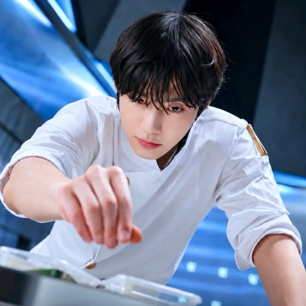 Latest photo of Ahn Hyoseop