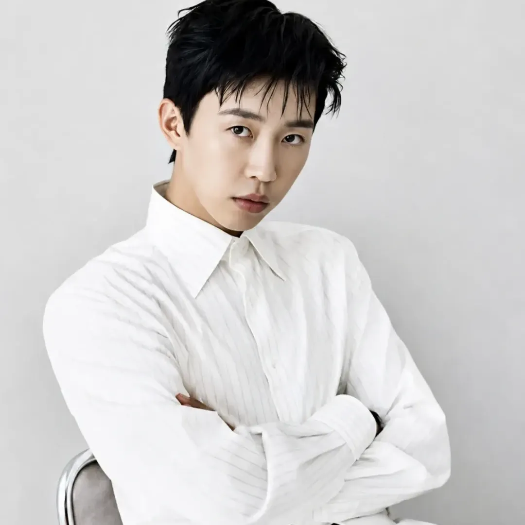 Foto kegiatan terbaru dari Lim Youngwoong