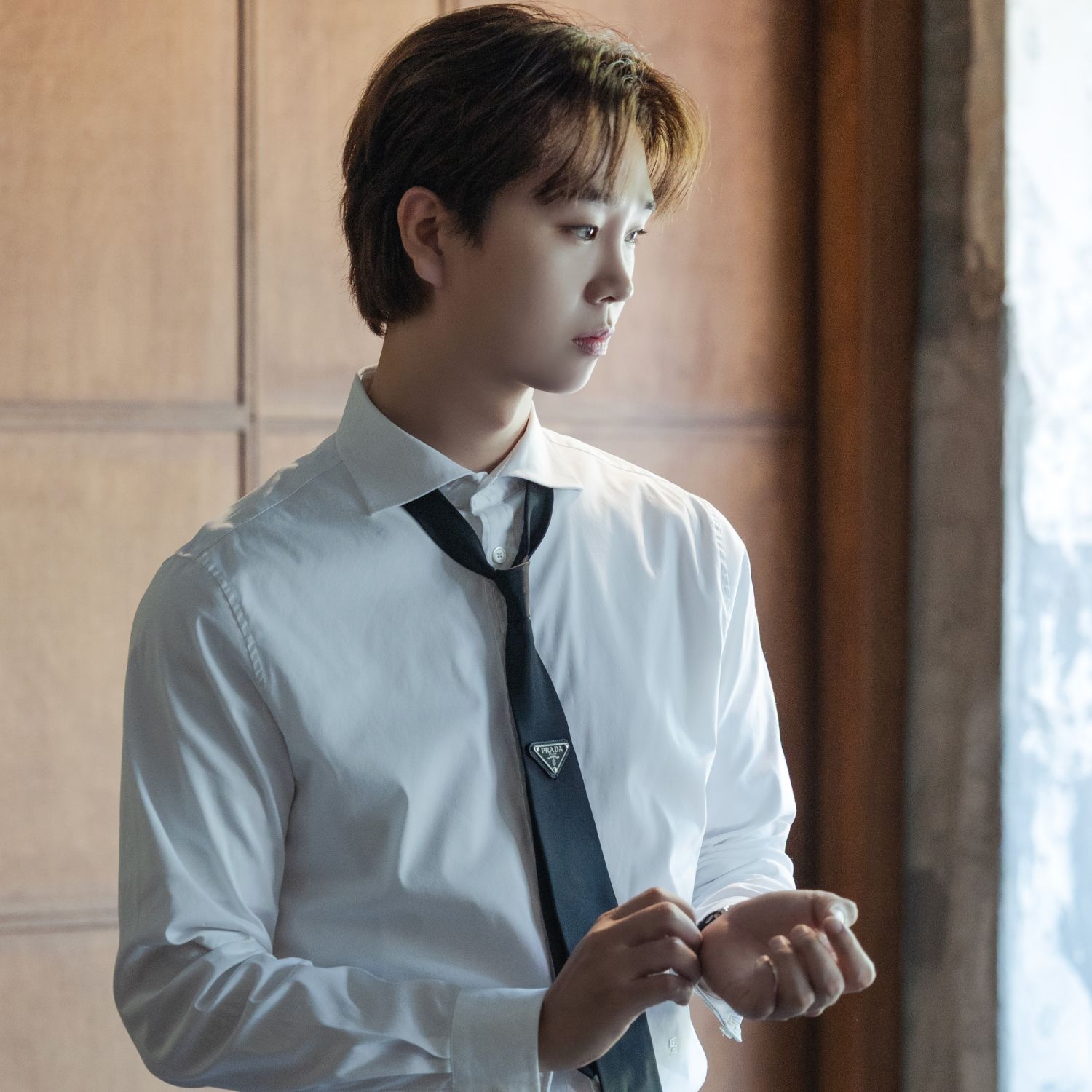 A moment captured by a fan of Song Minjun