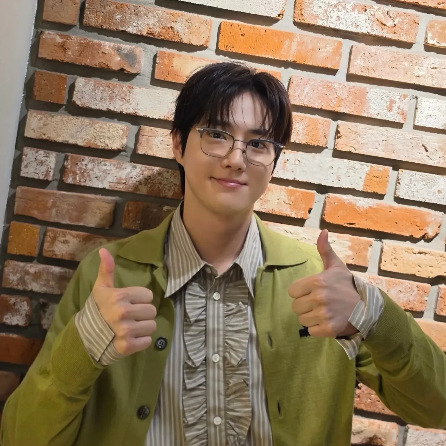Recent activity shot of Suho