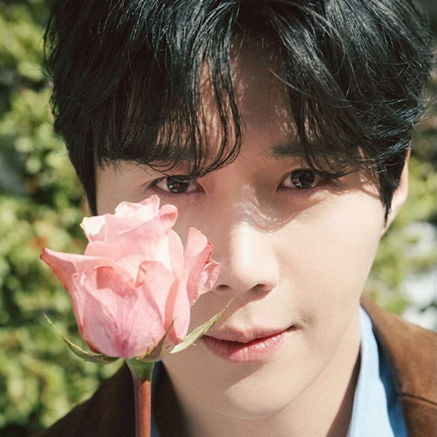 Behind-the-scenes cut of Kim Seonho