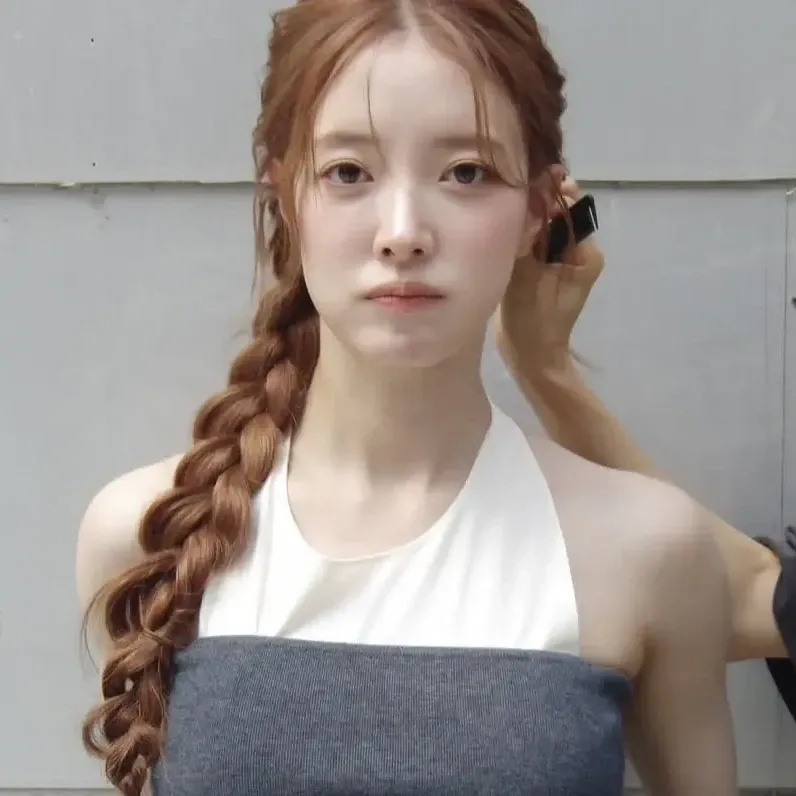 Recent activity shot of Lee Seyoung