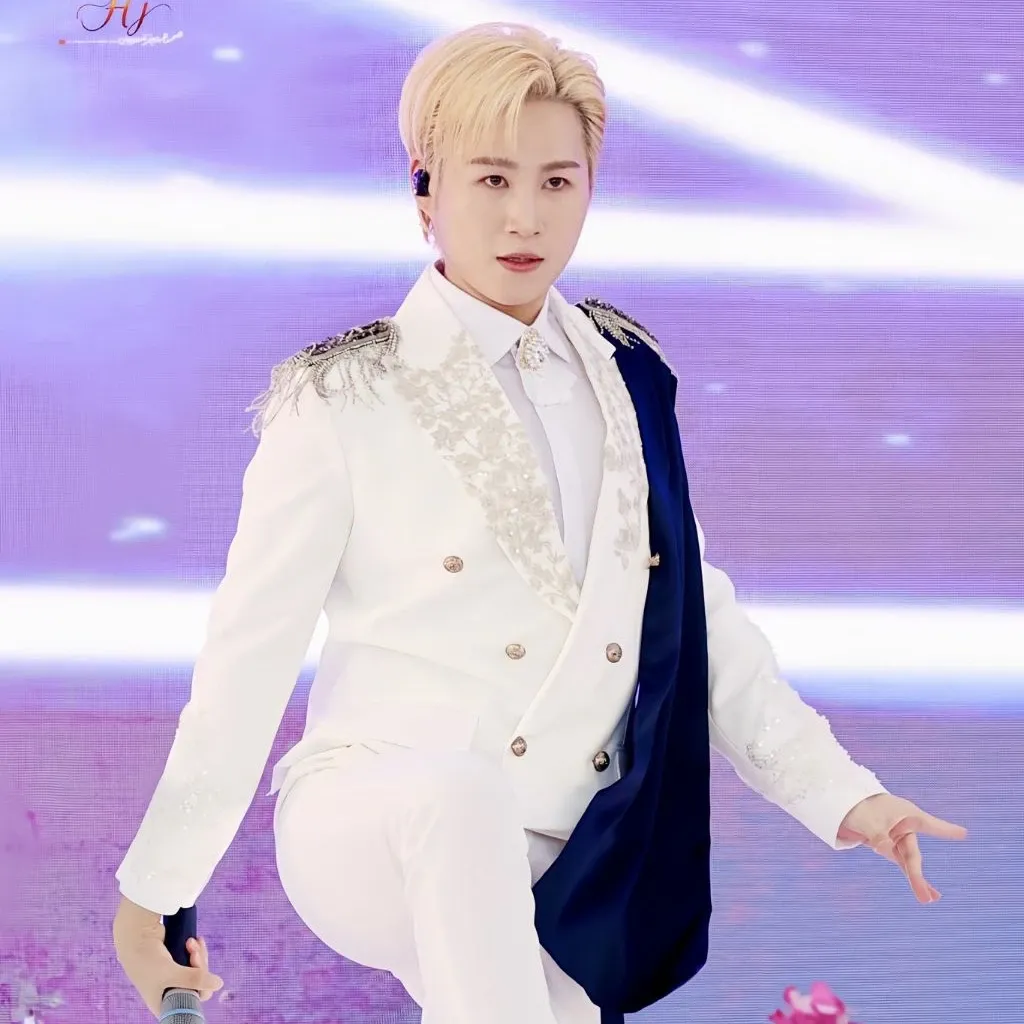 Cuplikan di balik layar dari Kim Heejae