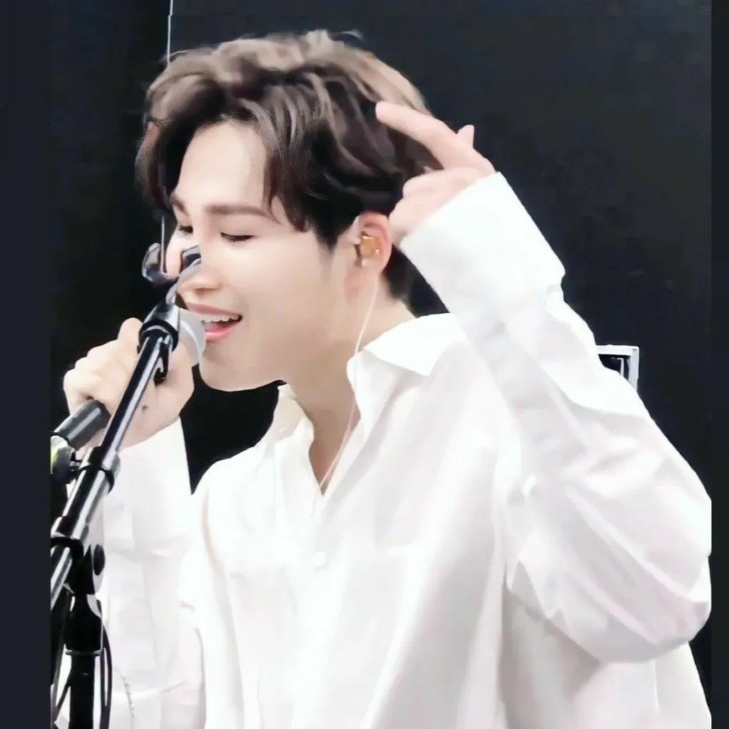 김희재 최근 활동샷