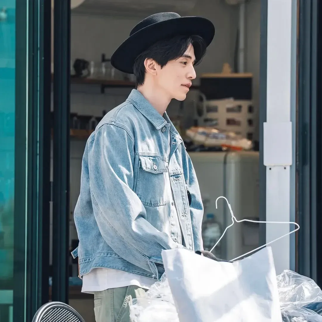 Latest photo of Lee Dongwook