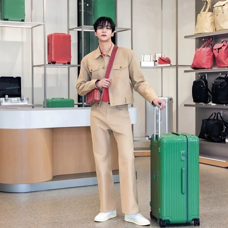Cuplikan di balik layar dari Rowoon