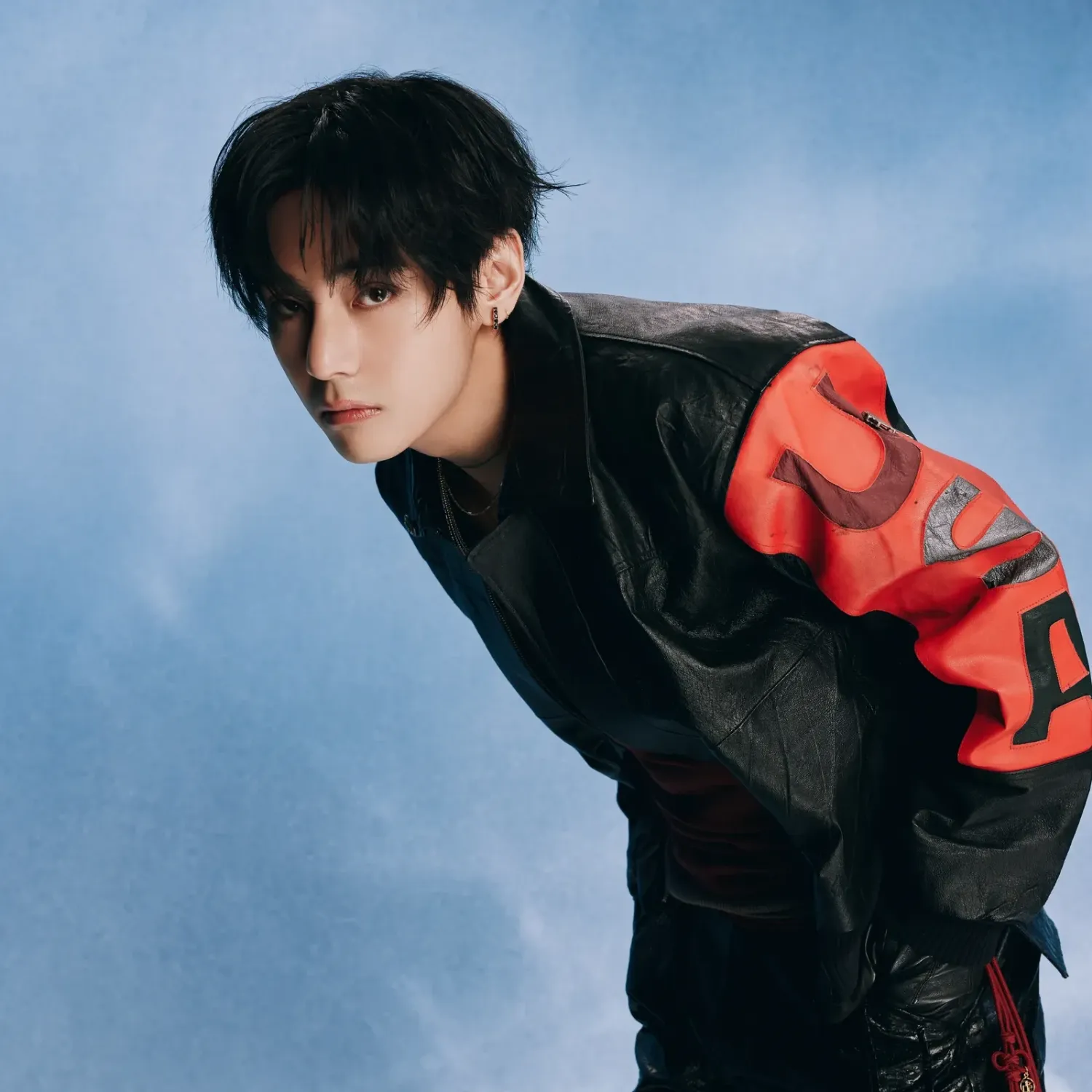 Recent activity shot of Kim Taehyung (V)