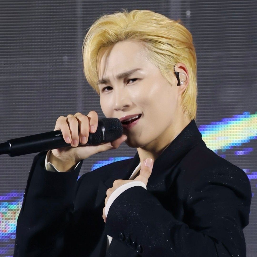 金熙栽的最新照片