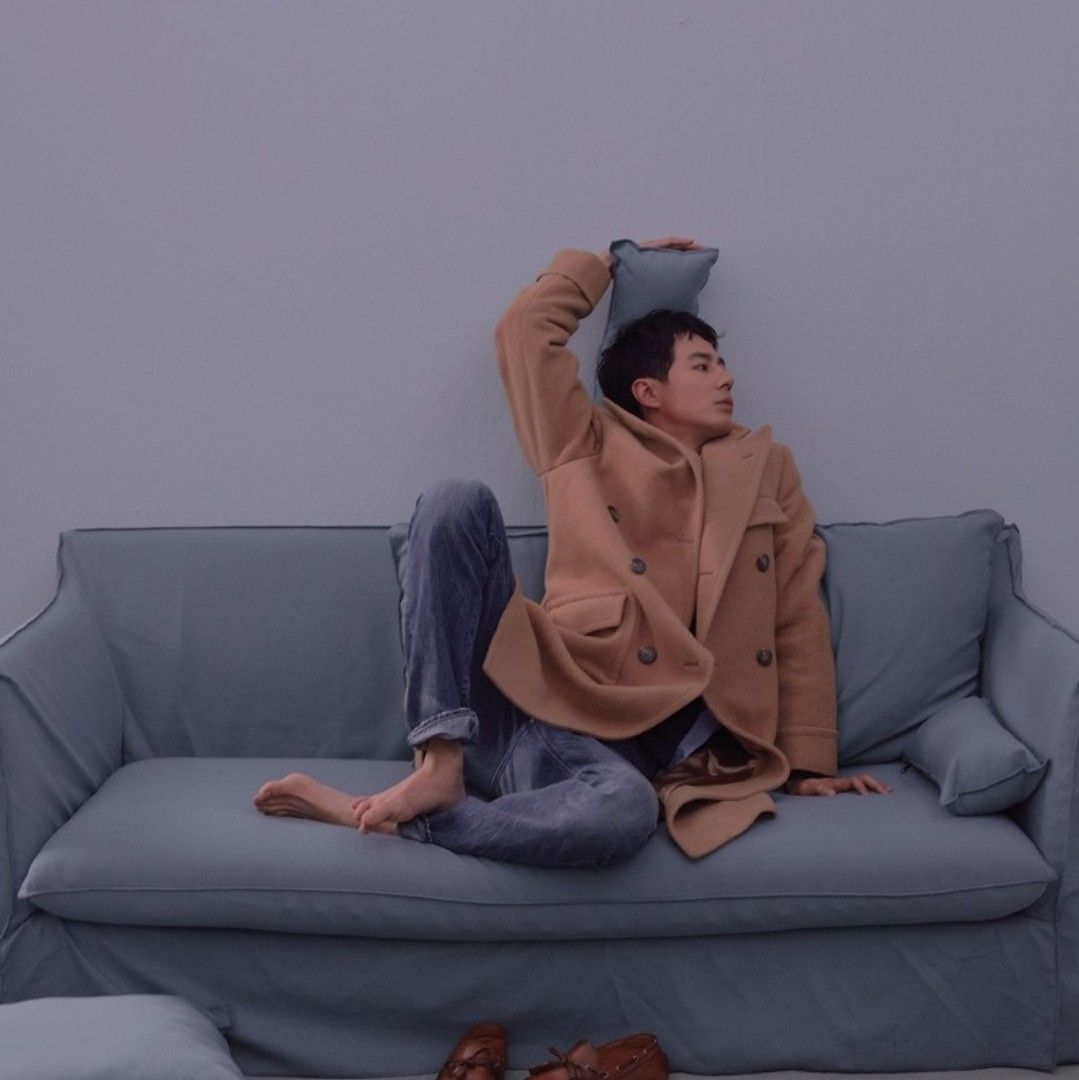 Behind-the-scenes cut of Jo Insung