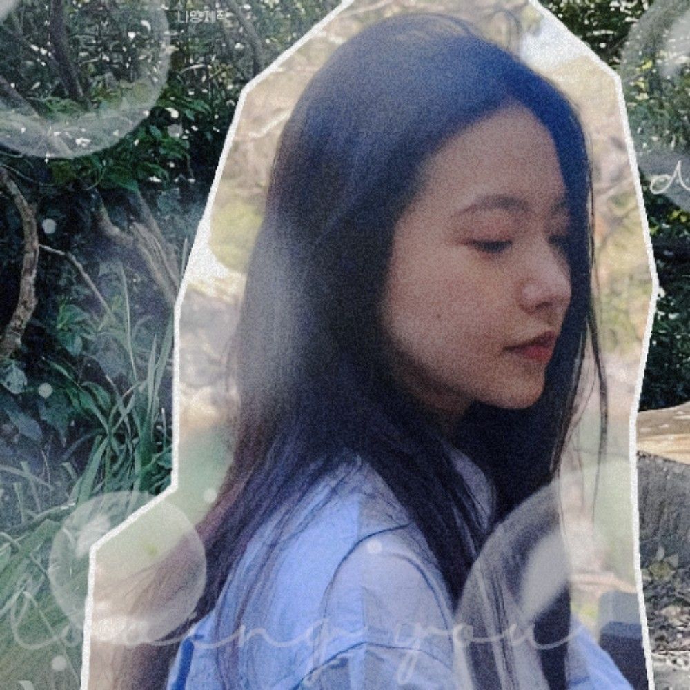 A moment captured by a fan of Yeri (1999)