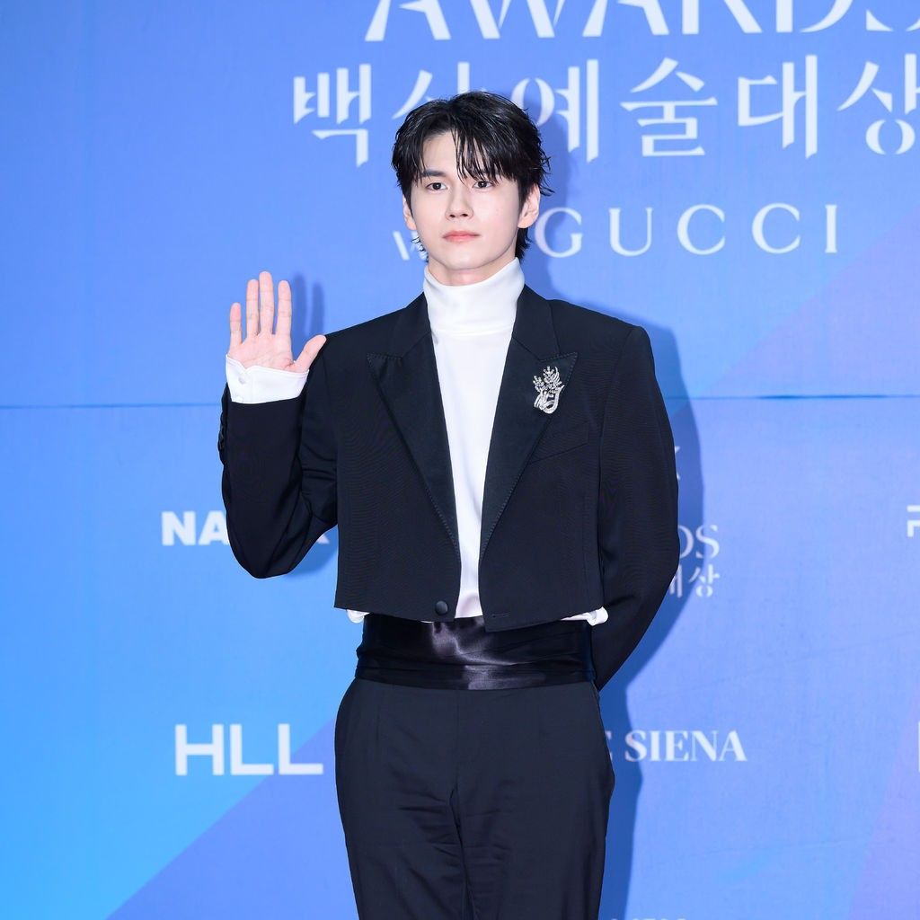 邕圣祐的最新照片