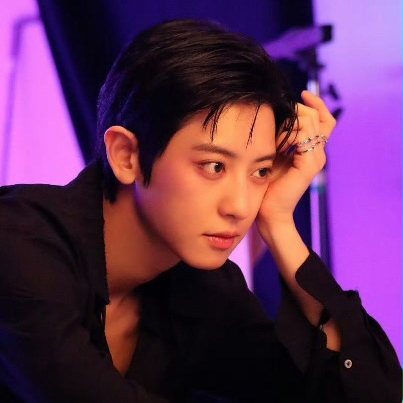 Behind-the-scenes cut of Chanyeol
