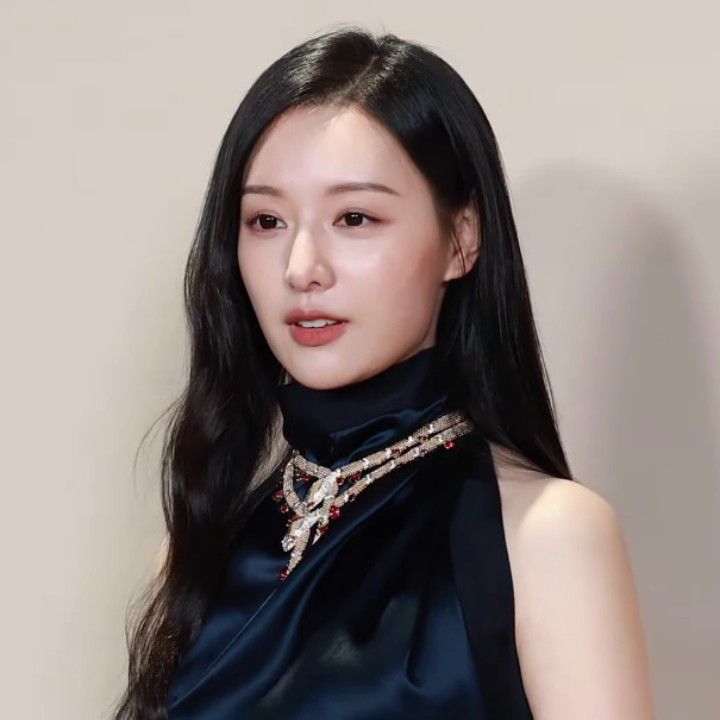 Recent activity shot of Kim Jiwon