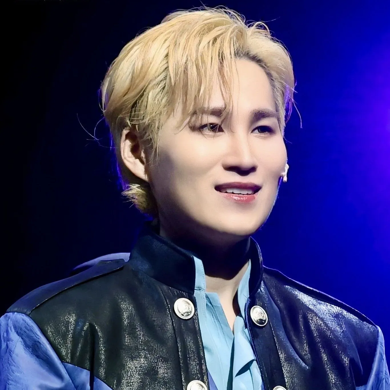 金熙栽的最新照片