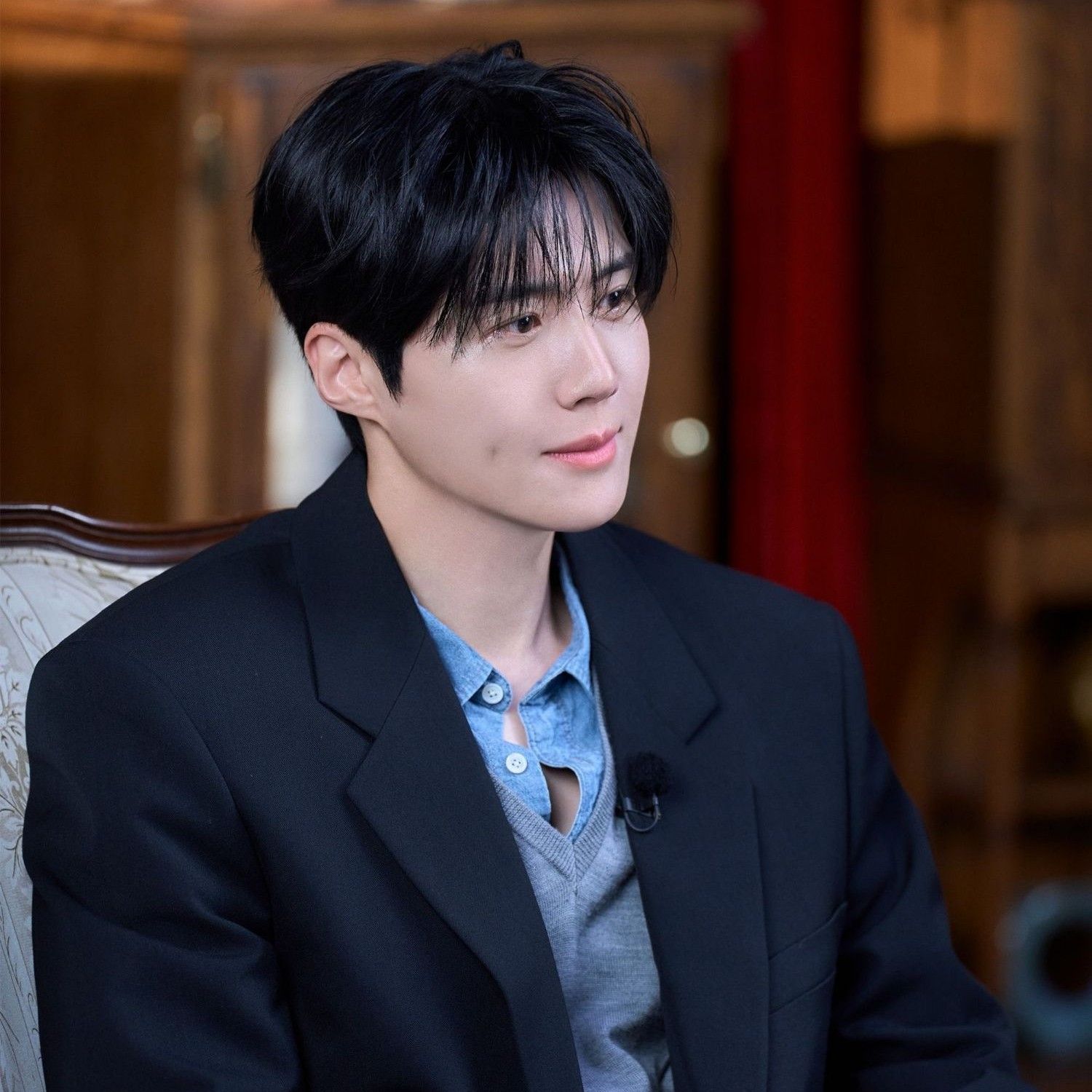 金宣虎的最新照片