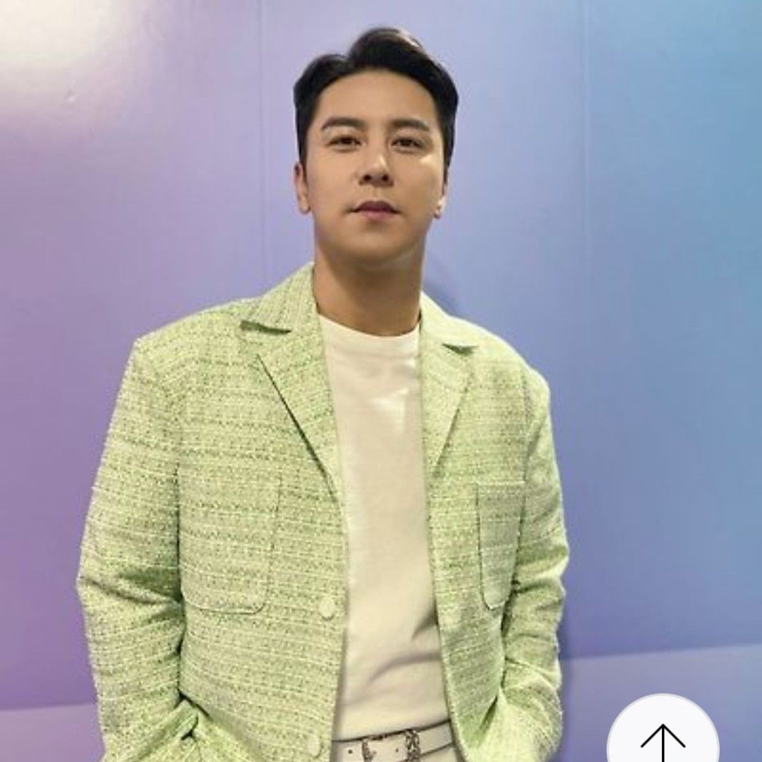 Foto kegiatan terbaru dari Jang Minho