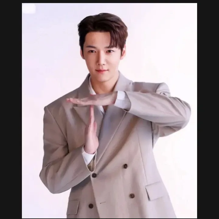 Latest photo of Choi Jinhyuk