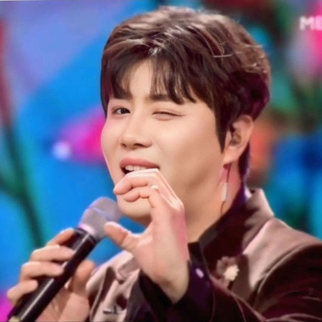 Behind-the-scenes cut of Jin Haesung