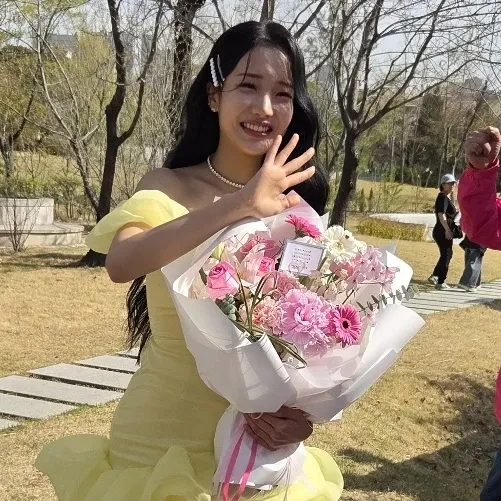 Behind-the-scenes cut of Kim Soyeon (2004)