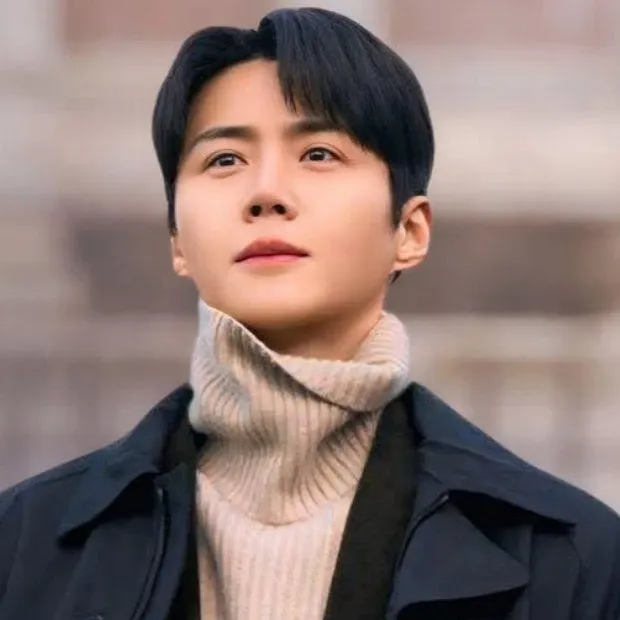 Behind-the-scenes cut of Kim Seonho