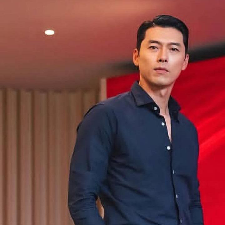 Momen yang diabadikan oleh penggemar Hyun Bin