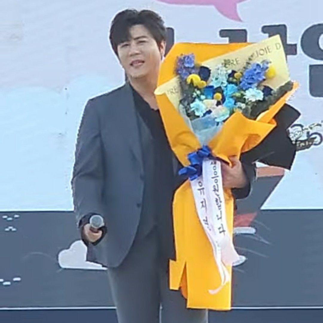 Behind-the-scenes cut of Jin Haesung