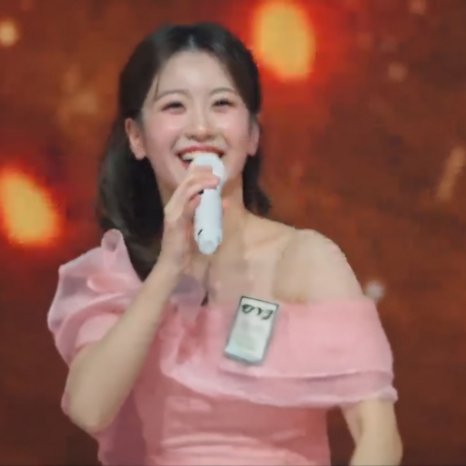 オ・ユジンのビハインドカット