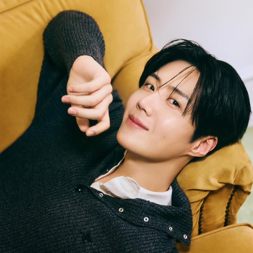 粉絲拍下的金宣虎瞬間