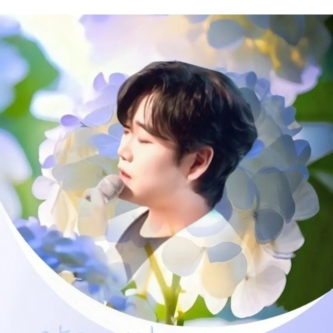 A moment captured by a fan of Hwang Youngwoong