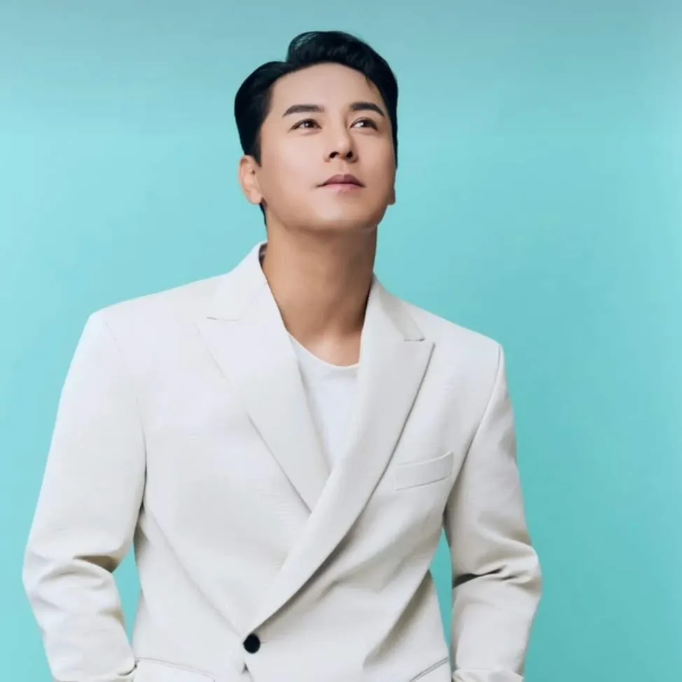 Foto kegiatan terbaru dari Jang Minho