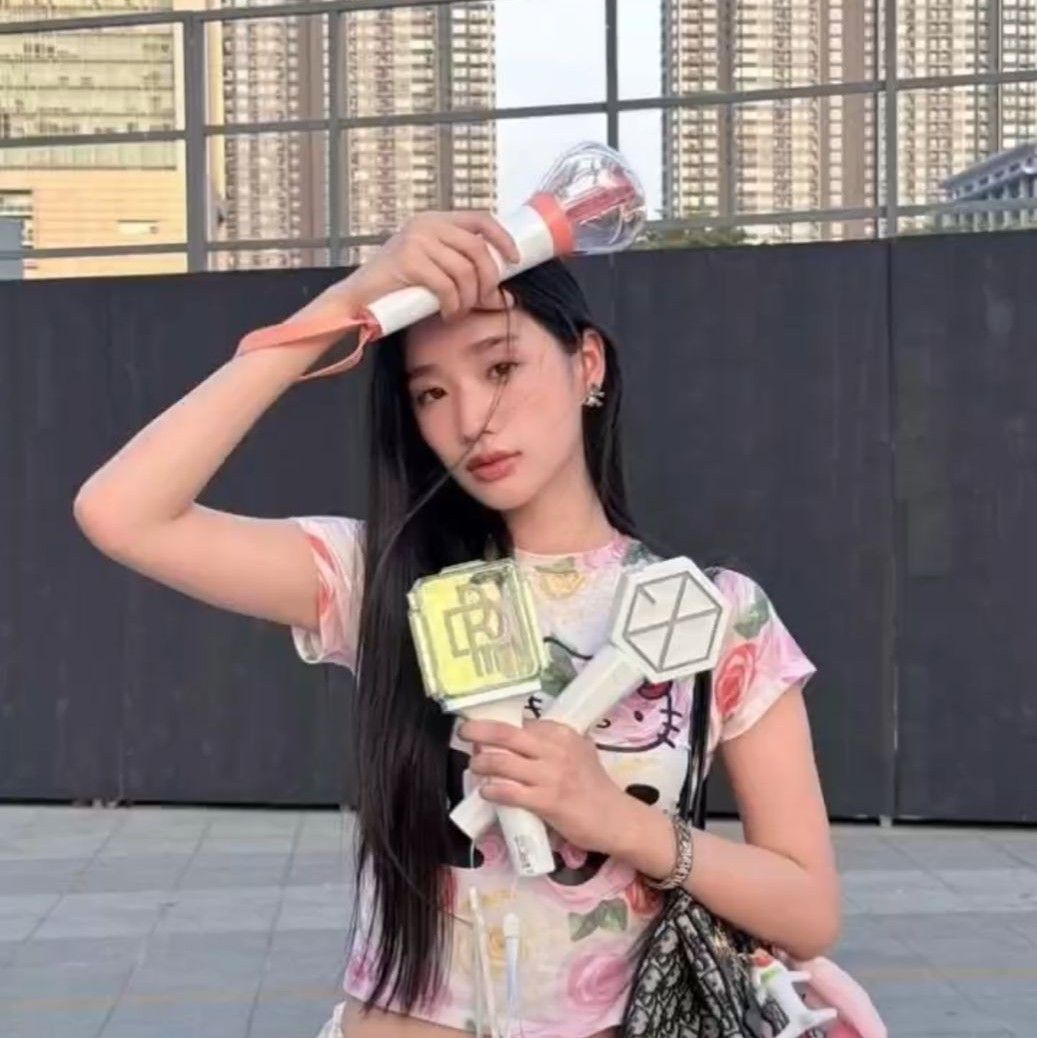 粉丝拍下的都暻秀 (D.O.)瞬间