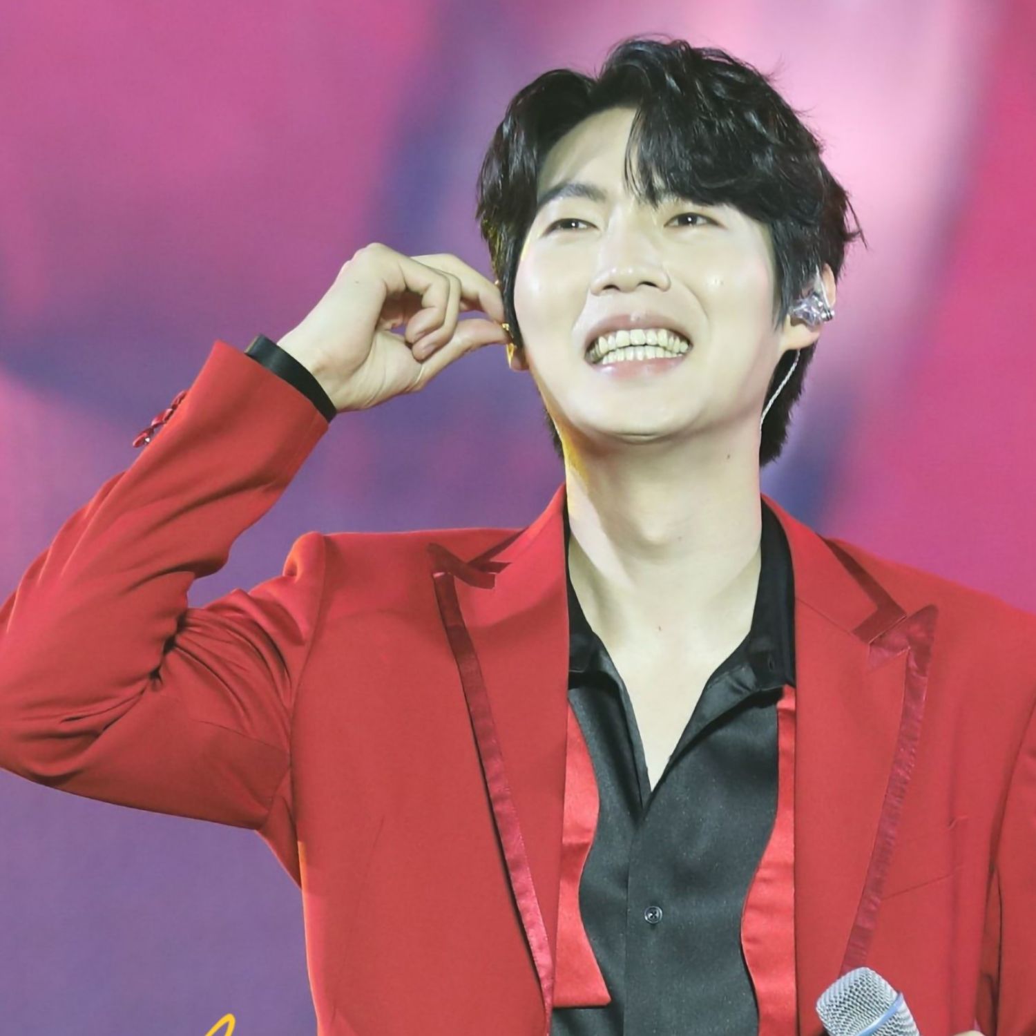 Latest photo of Son Taejin