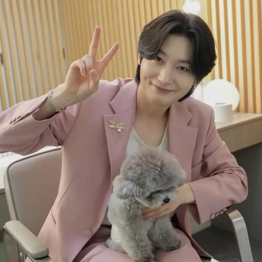 Recent activity shot of Kim Yongbin