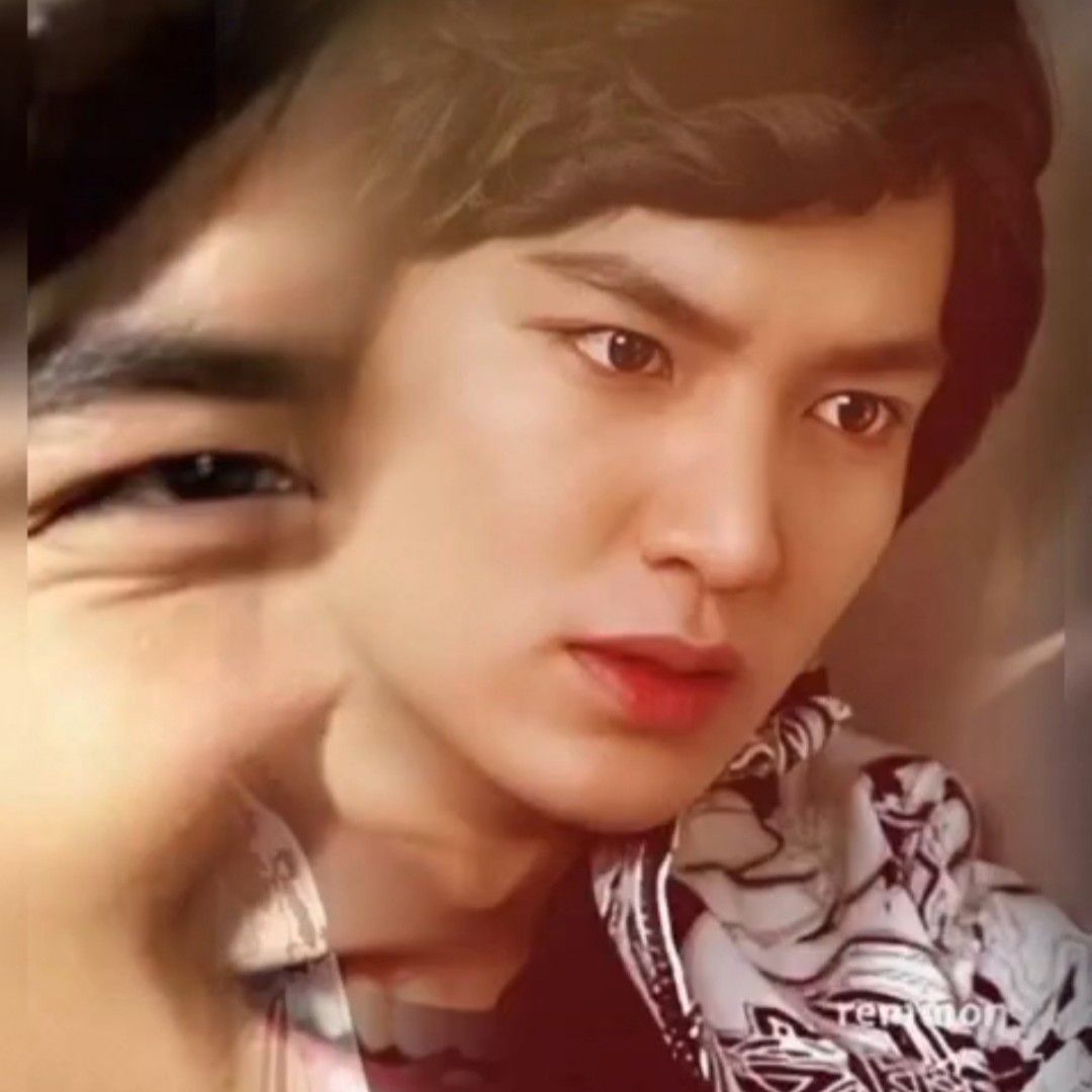 イ・ミンホの最近の活動ショット