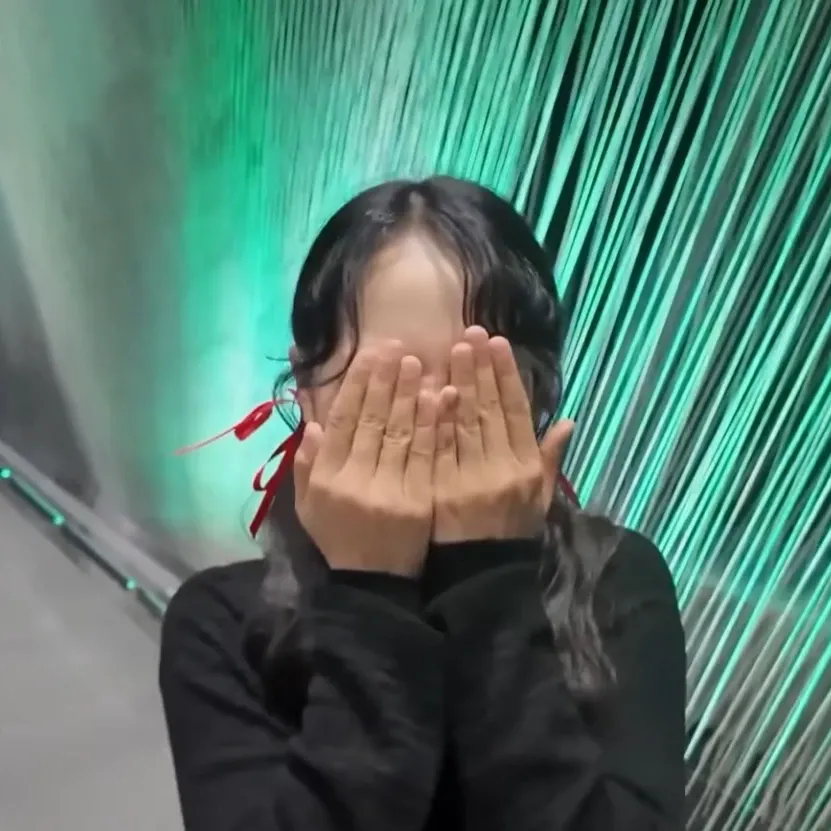 A moment captured by a fan of Kim Taeyeon
