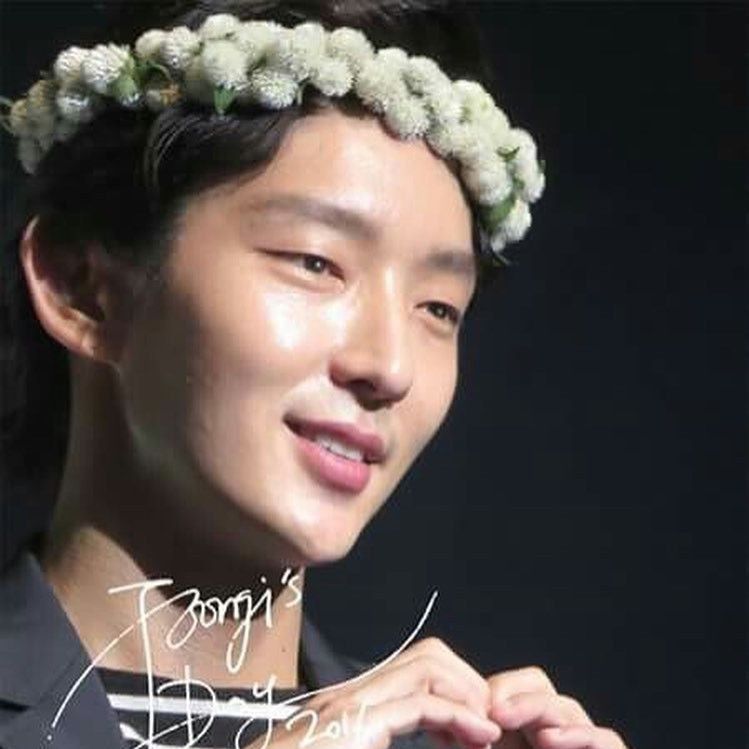 Recent activity shot of Lee Joongi