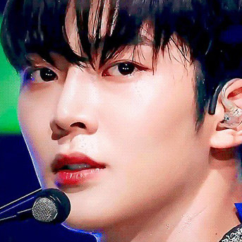 Momen yang diabadikan oleh penggemar Rowoon