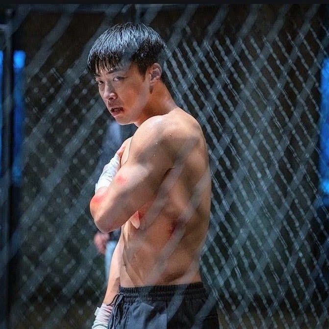 A moment captured by a fan of Woo Dohwan