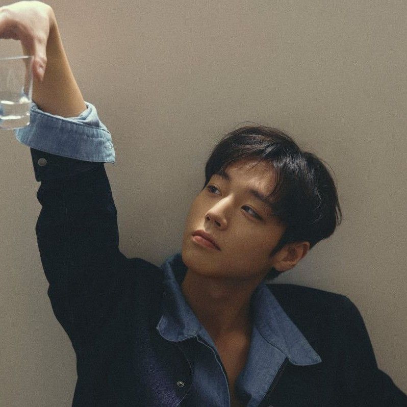 Recent activity shot of Park Jihoon