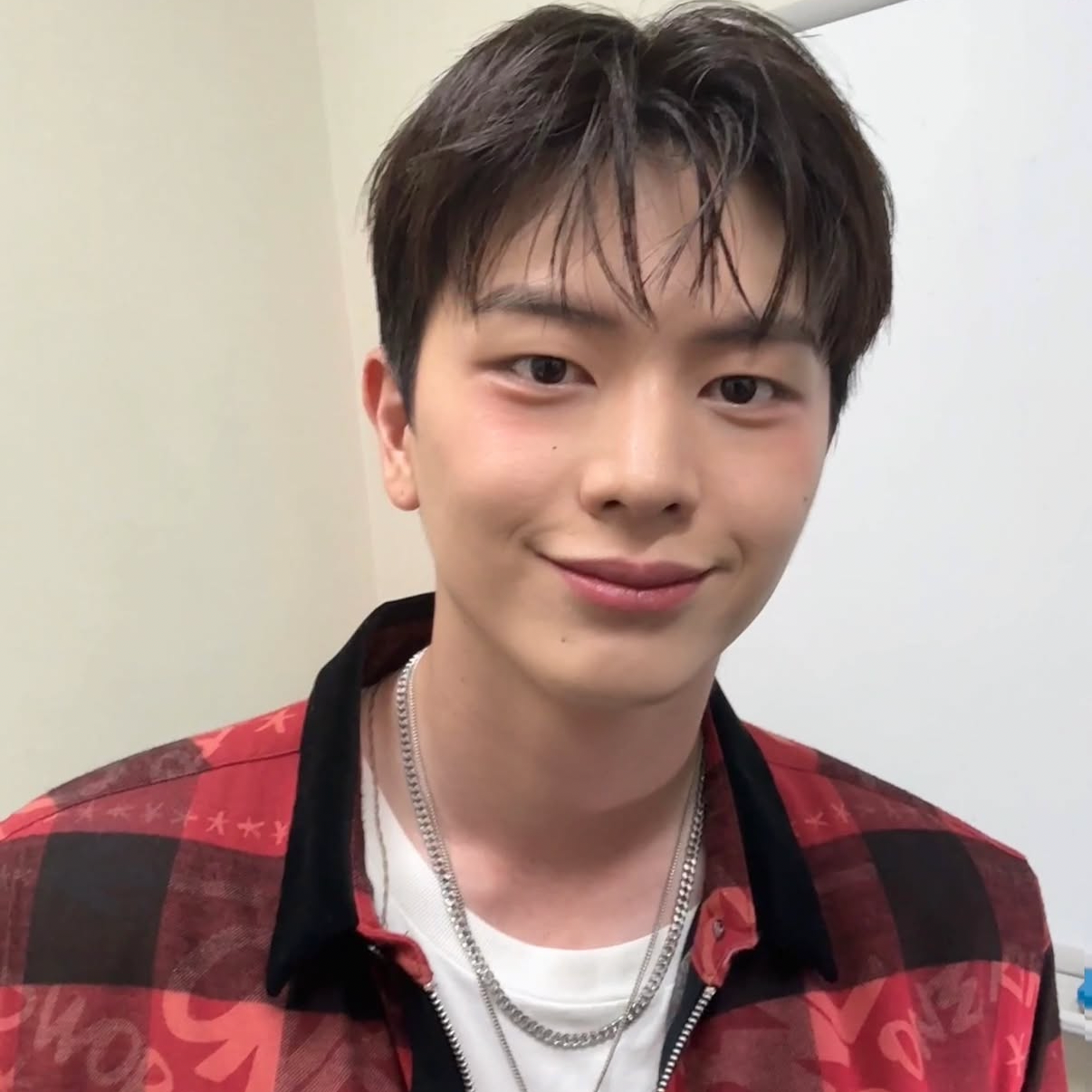 陸星材的最新照片