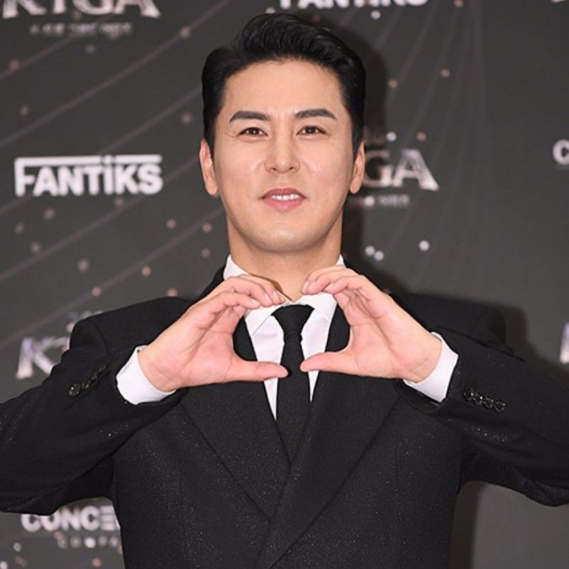 チャン・ミンホのビハインドカット