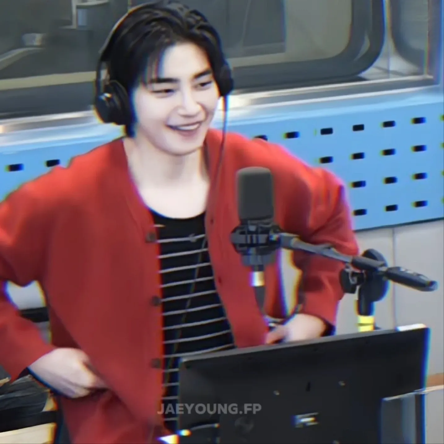 Behind-the-scenes cut of Kim Jaeyoung