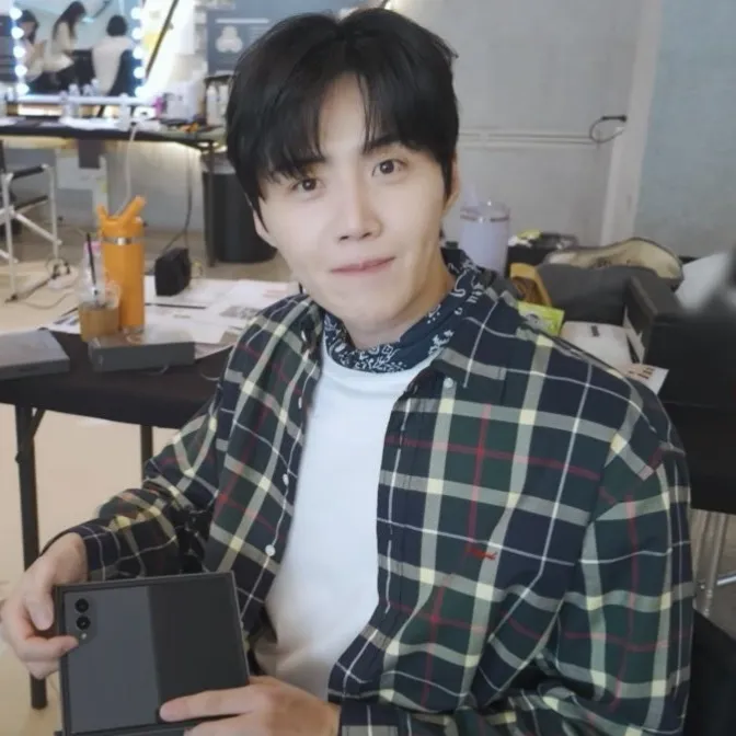 Latest photo of Kim Seonho