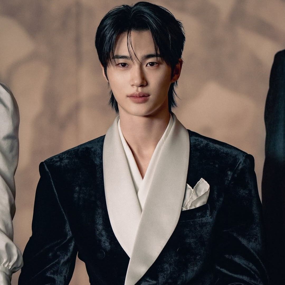 Recent activity shot of Byeon Wooseok