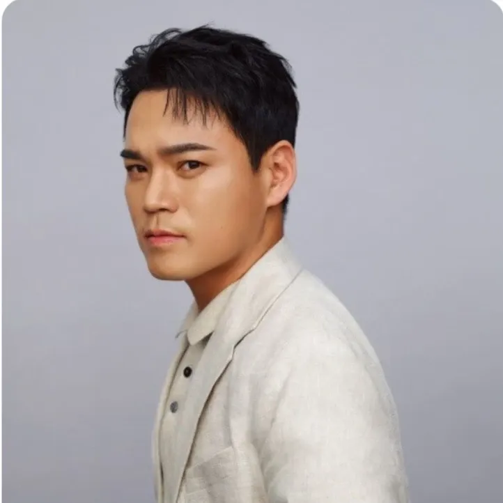 Behind-the-scenes cut of Cheonrokdam