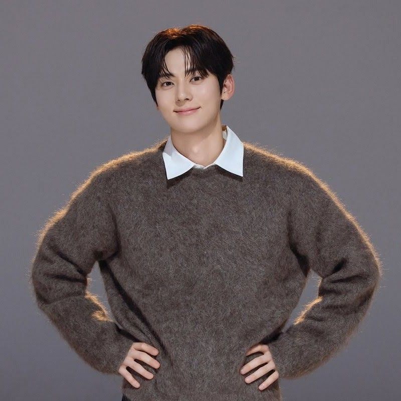 황민현의 비하인드 컷