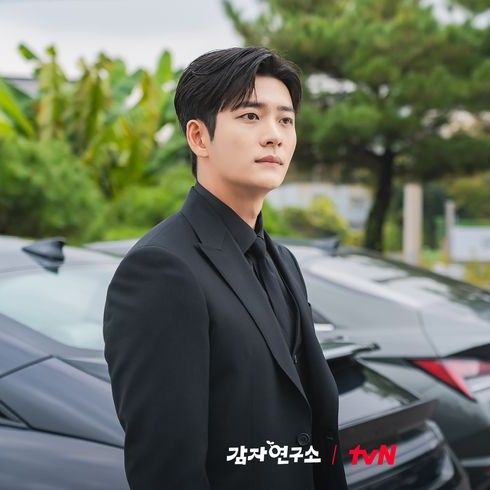 カン・テオの最新写真