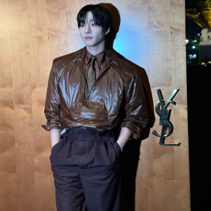 粉絲拍下的安孝燮瞬間