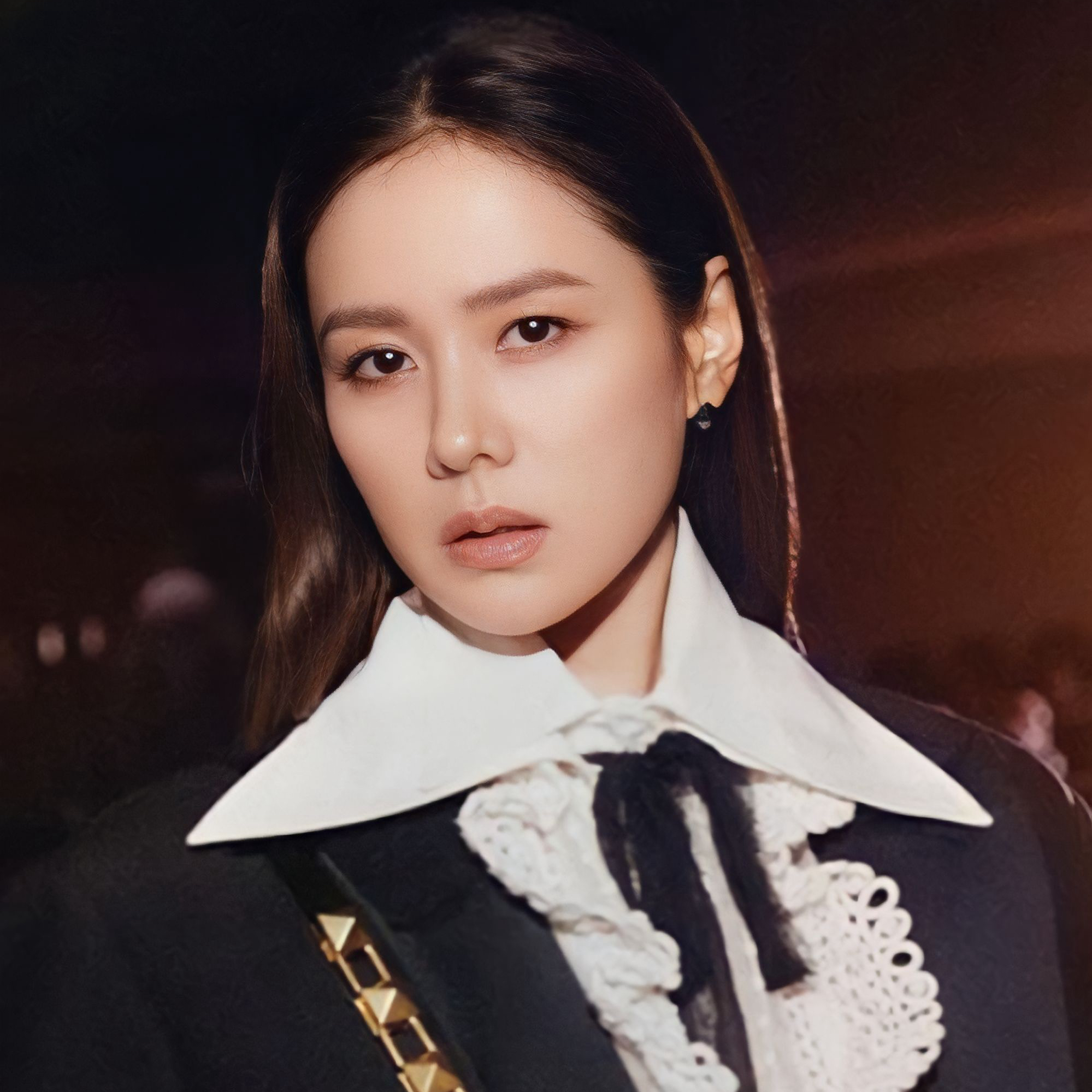 Behind-the-scenes cut of Son Yejin