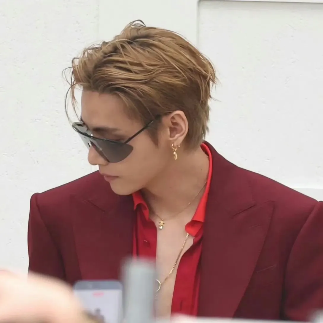 Recent activity shot of Kim Taehyung (V)